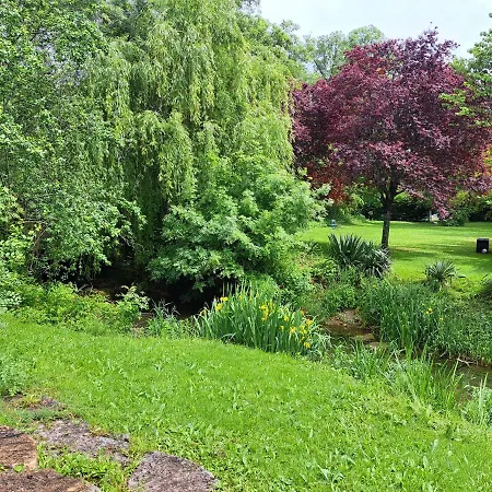 Feriehus Le Moulin Etourneau - 2 Avec Piscines Et Champagnac (Charente-Maritime)